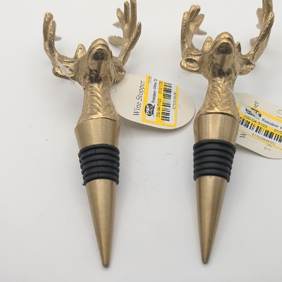 Other - Gold Reindeer Wine Stoppers